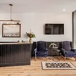 The New Port Hotel Tlv